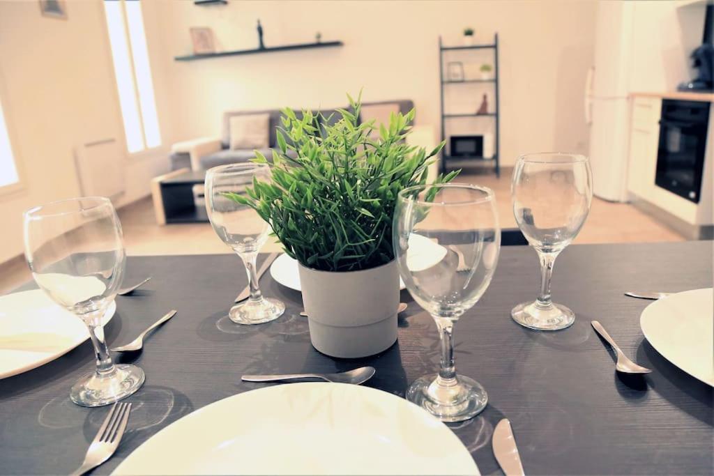 Le Patio - Hyper Centre Marseille-cours Julien Apartment